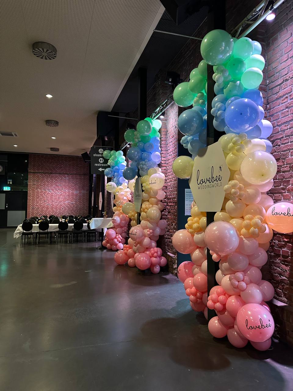 Ballonsäulen in Pastell